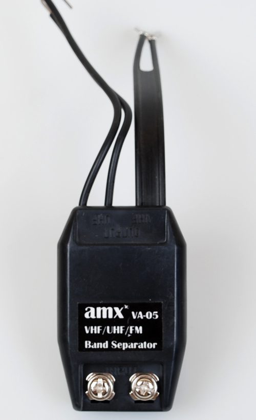 300 Ohm input Video/FM/UHF/VHF Splitter