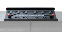 Column-adapter-column, to connect vertically two LABI1-C100i column loudspeakers. Includes 60cm Speakon®-Speakon® cable